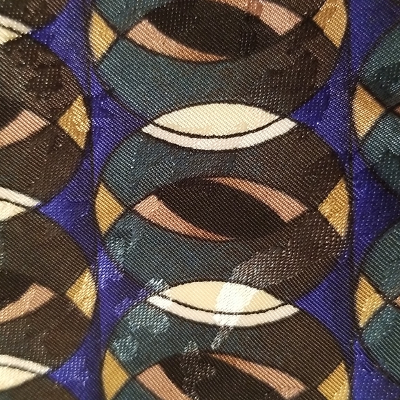 Three Brand New Men Ties - Picture 10 of 13